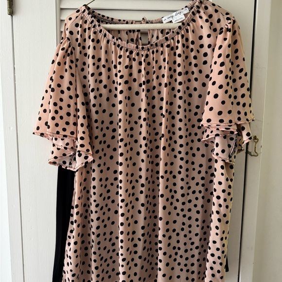 Short sleeve blouse - Picture 1 of 5